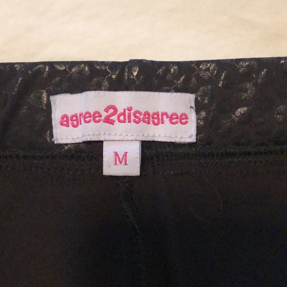 Girls’ Agree 2 Disagree Leggings - Picture 3 of 3